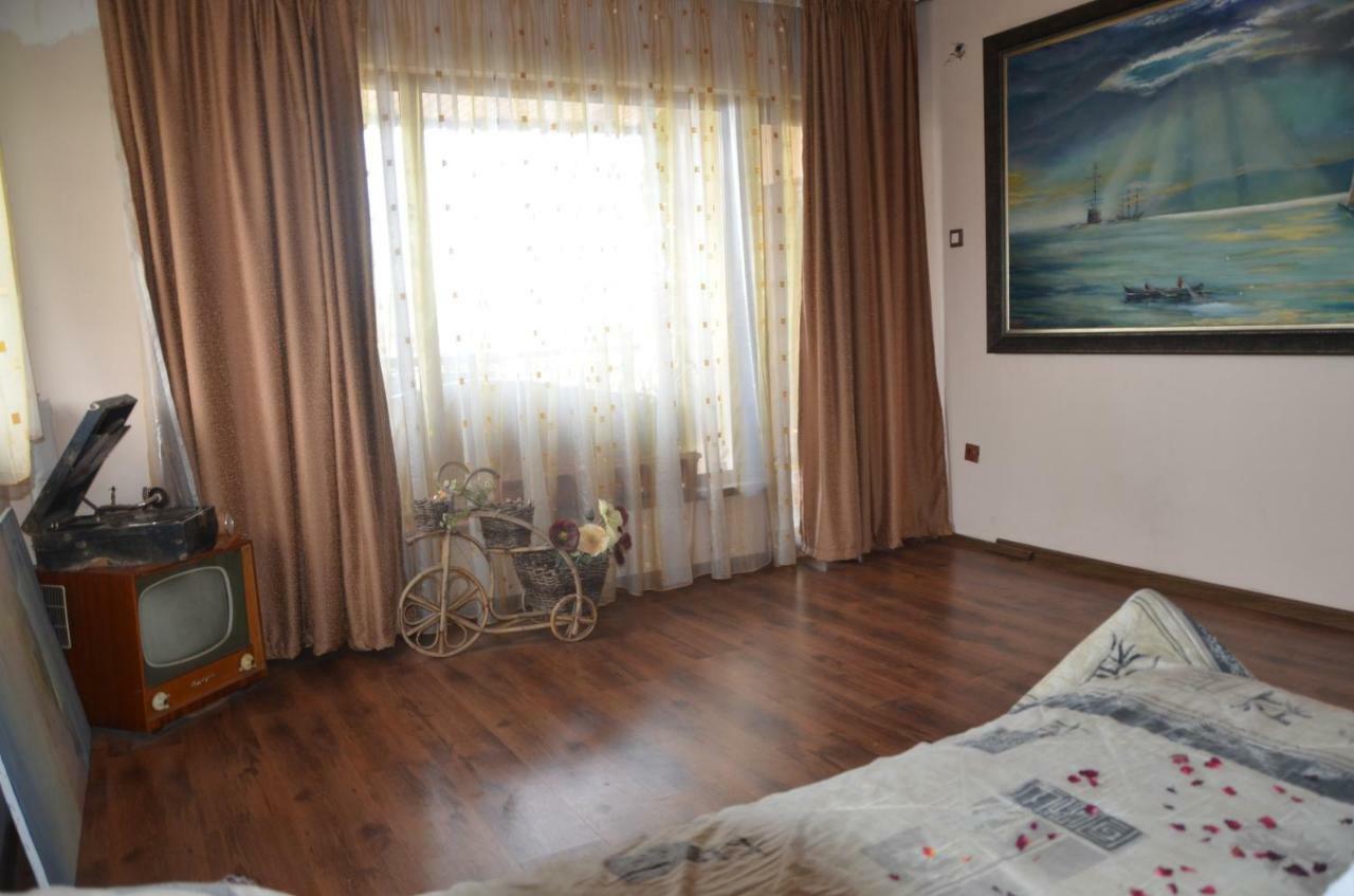 Guest House Amazonia Варна Экстерьер фото